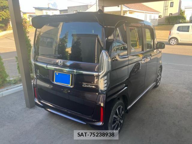 Honda N BOX CUSTOM 2018-03 8881179-6