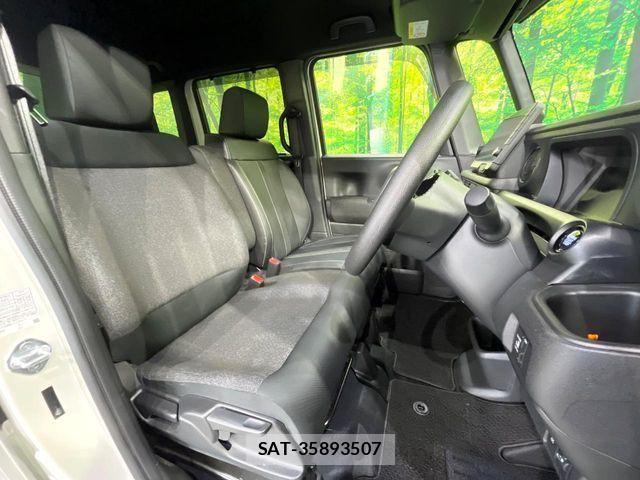 Honda N BOX CUSTOM 2025-03 8884053-8