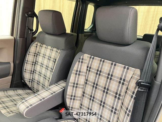 Honda N BOX 2025-06 6014459-17