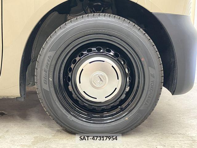 Honda N BOX 2025-06 6014459-26