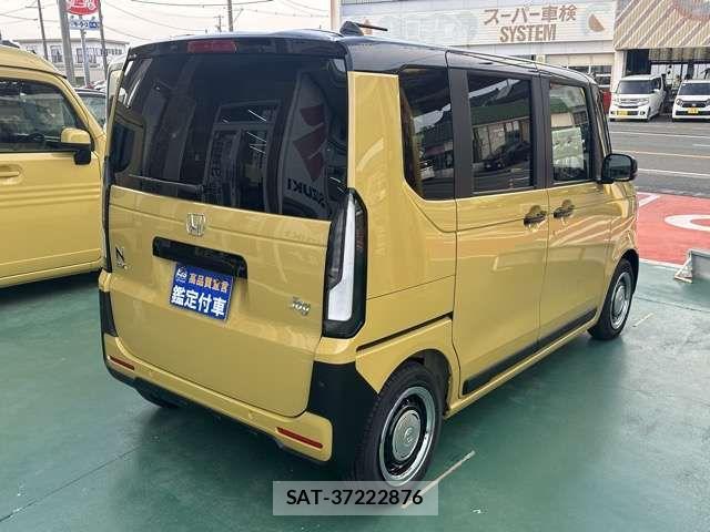 Honda N BOX 2025-05 6752647-12