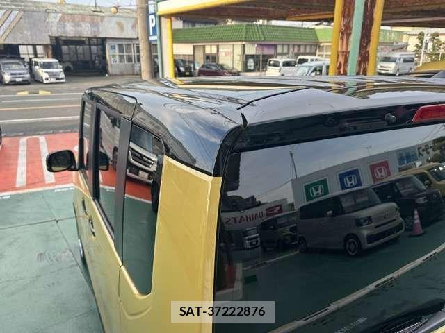 Honda N BOX 2025-05 6752647-2