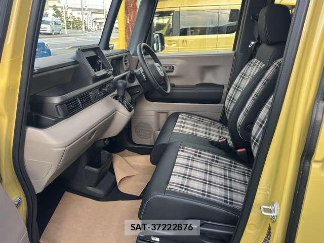 Honda N BOX 2025-05 6752647-3