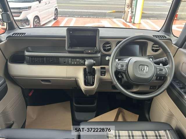 Honda N BOX 2025-05 6752647-5