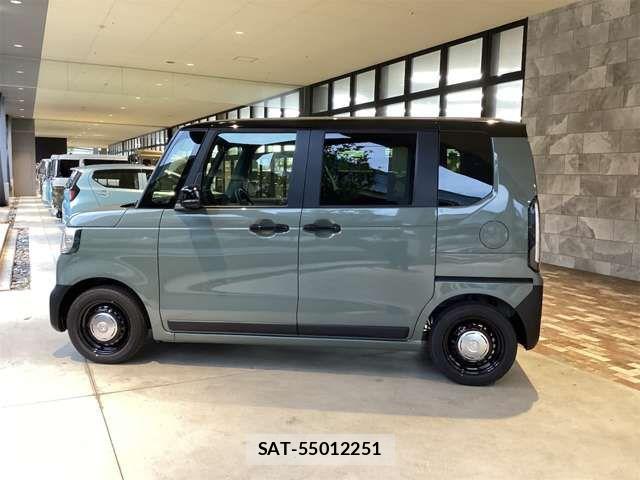 Honda N BOX 2025-05 6910246-17