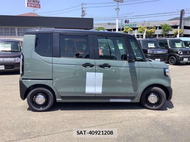 Honda N BOX 2025-04 6910242-7