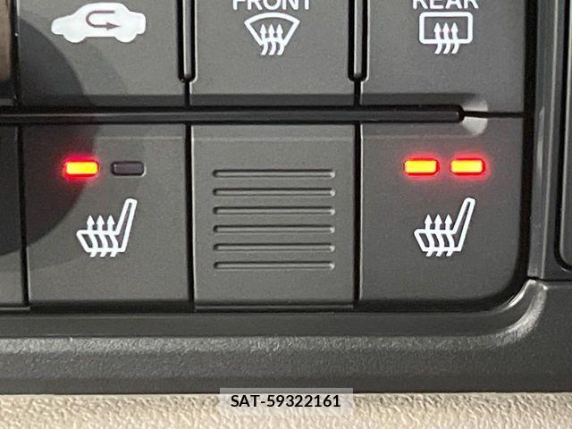 Honda N BOX 2025-11 6996356-4