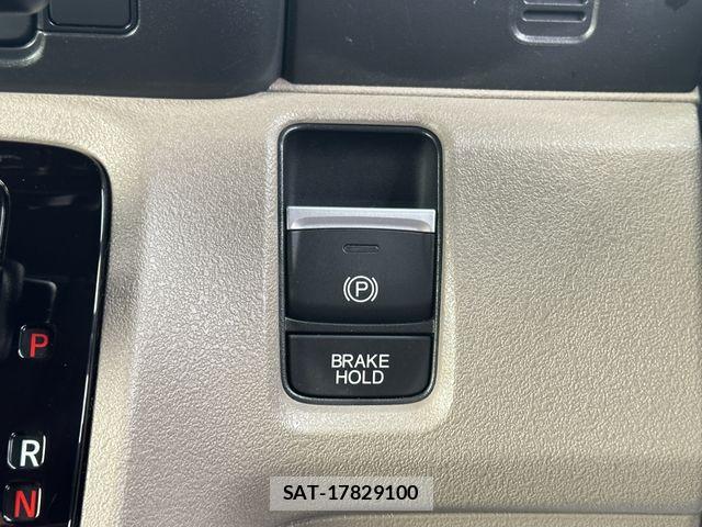 Honda N BOX 2025-08 7059928-24