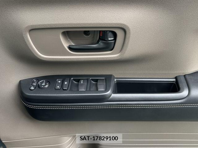 Honda N BOX 2025-08 7059928-25