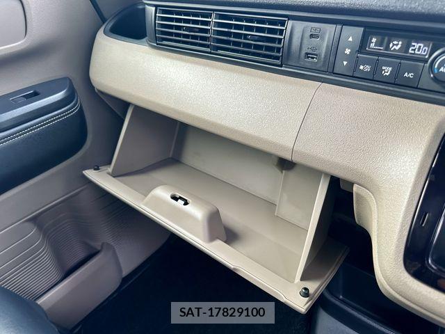 Honda N BOX 2025-08 7059928-26