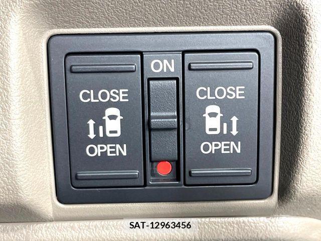Honda N BOX 2025-03 7251730-4