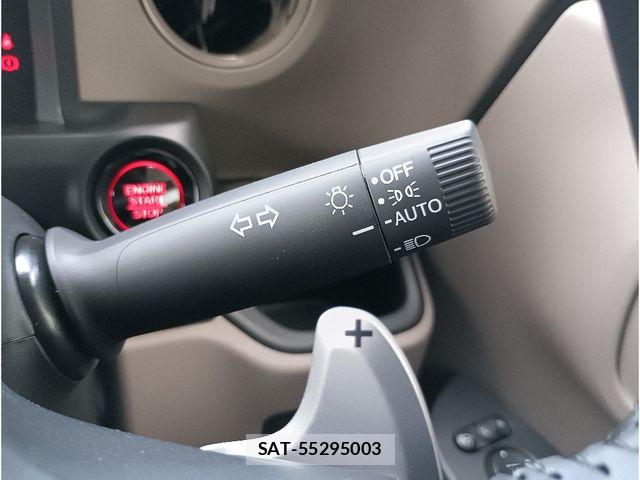 Honda N BOX 2026-03 7456318-18