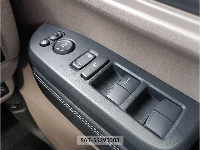Honda N BOX 2026-03 7456318-21
