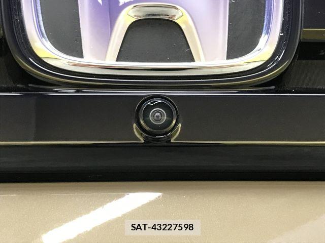 Honda N BOX 2025-03 7501885-21