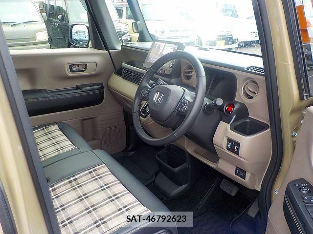 Honda N BOX 2025-09 7562562-1