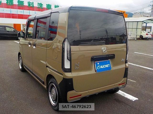 Honda N BOX 2025-09 7562562-2