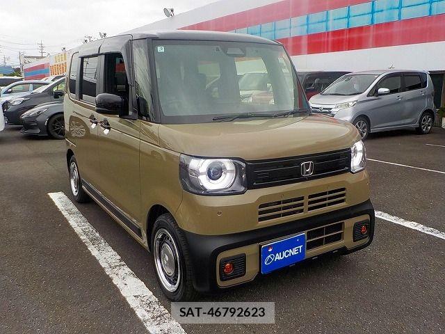 Honda N BOX 2025-09 7562562-4