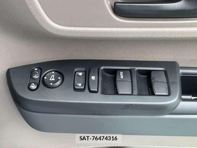 Honda N BOX 2025-08 7878378-14