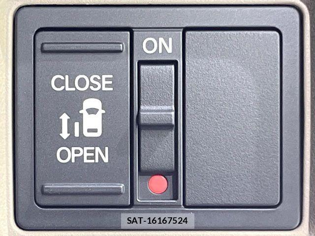 Honda N BOX 2025-11 7980302-3
