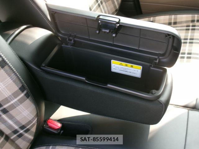 Honda N BOX 2024-09 8100815-22