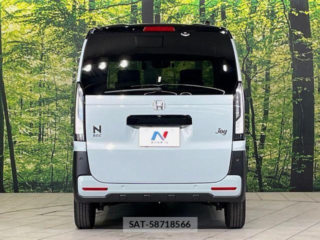 Honda N BOX 2025-04 8146308-16