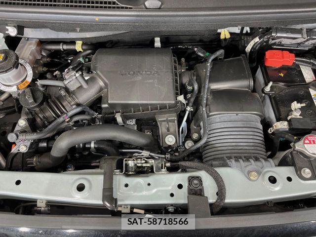 Honda N BOX 2025-04 8146308-17
