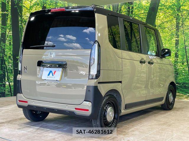 Honda N BOX 2025-03 8209132-16