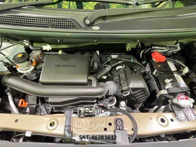 Honda N BOX 2025-03 8209132-17