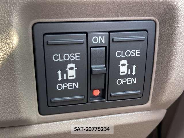 Honda N BOX 2024-12 8246157-18