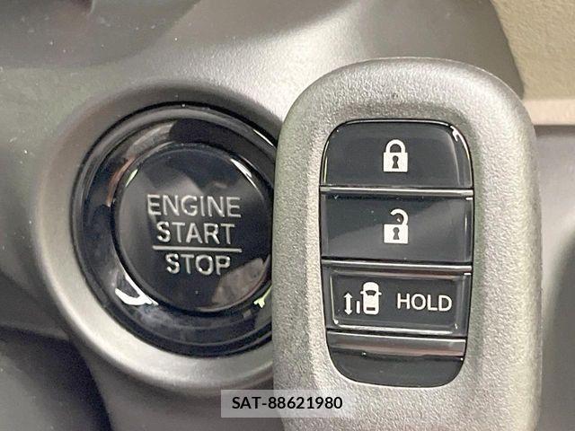 Honda N BOX 2025-12 8246160-6
