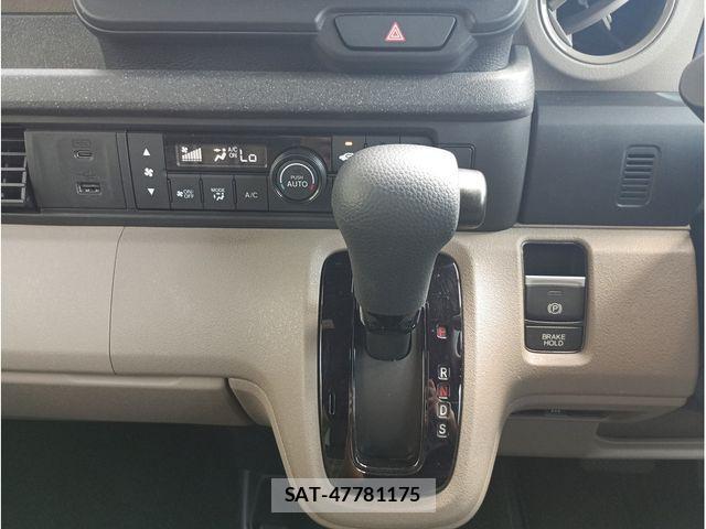 Honda N BOX 2024-12 8246158-15