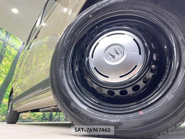 Honda N BOX 2025-11 8246159-12