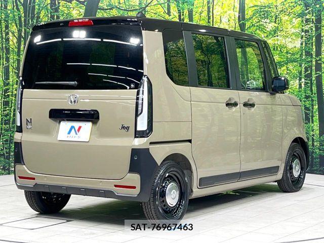 Honda N BOX 2025-11 8246159-16