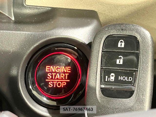 Honda N BOX 2025-11 8246159-6