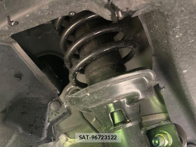 Honda N BOX 2025-05 8315973-19