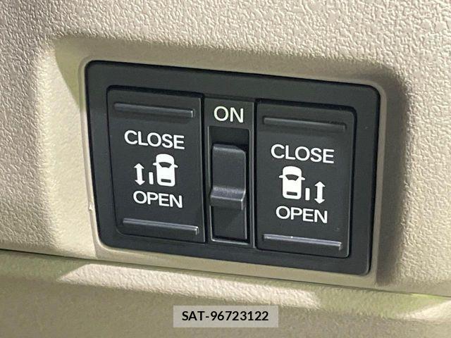Honda N BOX 2025-05 8315973-3