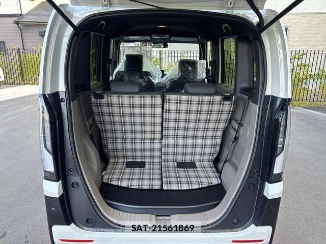 Honda N BOX 2025-01 8315976-18
