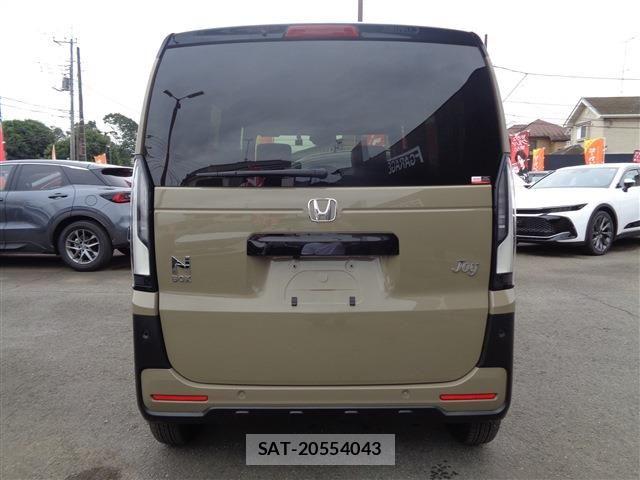 Honda N BOX 2024-12 8337126-6