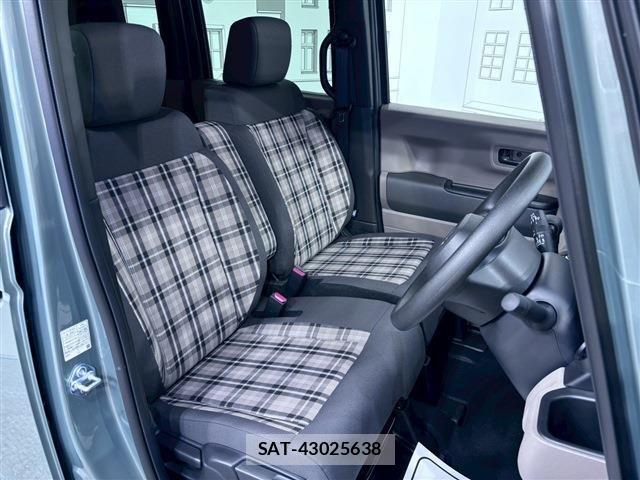 Honda N BOX 2025-10 8367691-12