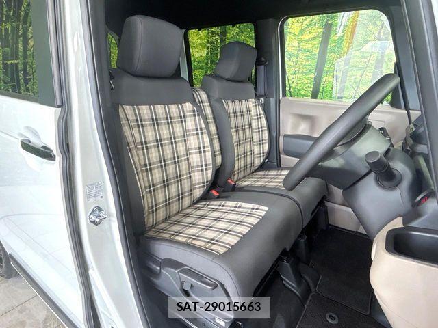 Honda N BOX 2025-11 8526246-6