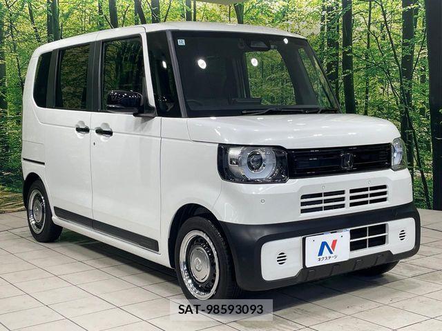 Honda N BOX 2024-12 8526244-15
