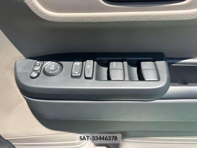 Honda N BOX 2026-06 8562956-16