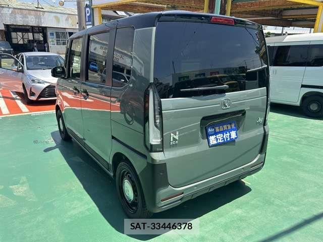 Honda N BOX 2026-06 8562956-3
