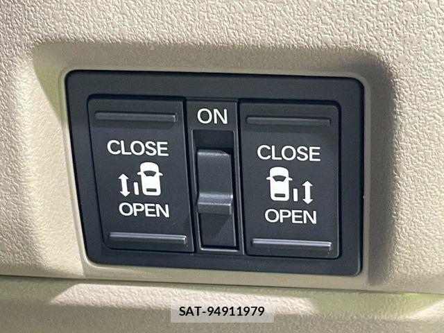 Honda N BOX 2025-12 8660668-2