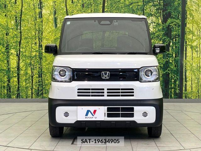 Honda N BOX 2025-11 8660681-13