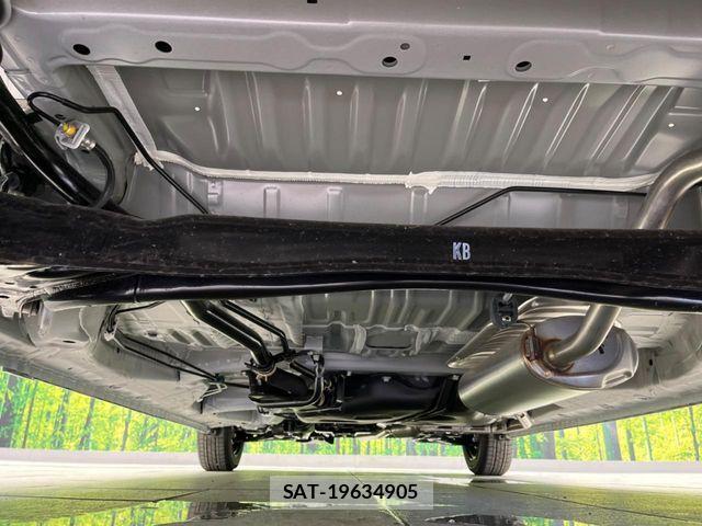 Honda N BOX 2025-11 8660681-18
