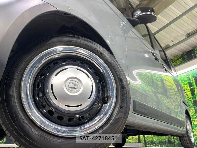 Honda N BOX 2025-01 8660667-12