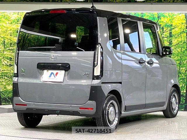 Honda N BOX 2025-01 8660667-16