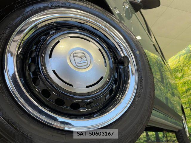Honda N BOX 2025-05 8660669-13