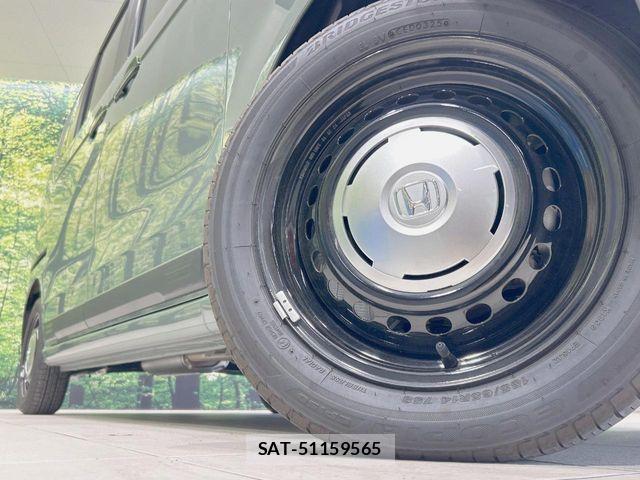 Honda N BOX 2025-08 8744734-12